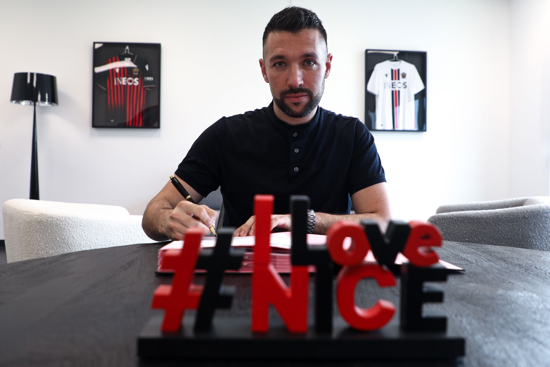 时尚耳机、电子产品包装盒设计